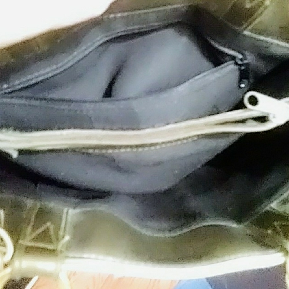 Warren Reed Gold Handbag Purse - Picture 3 of 5